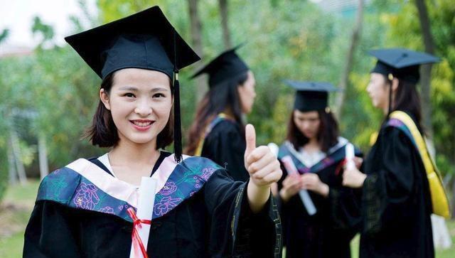 硕士研究生|30岁了月薪才4700元,985硕士生无奈诉说,揭露了社会的现实!