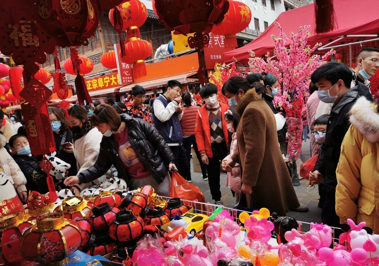 报复性消费|“报复性消费”没来，反而生意越做越惨淡，到底是怎么一回事？