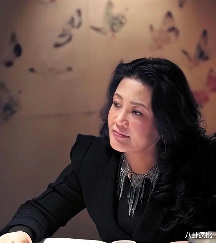 张兰|直播一天卖1300万！战兰，才是撕战大赢家！