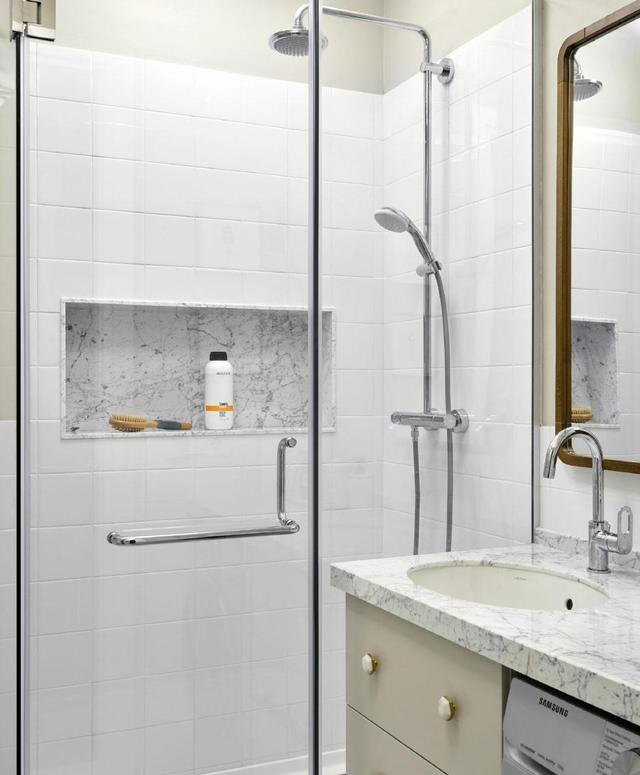 在46平小公寓,做自己生活的主角,有衣帽间还有西瓜红橱柜与窗帘