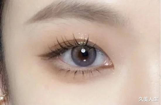 眼妆 杨紫教科书级空气眼妆 为妆容做减法她做出了榜样