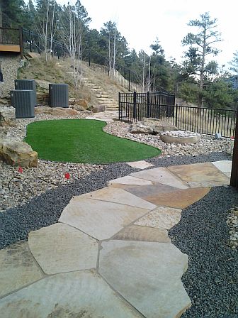 庭院地面不知道怎么铺?我们不妨试试这样铺