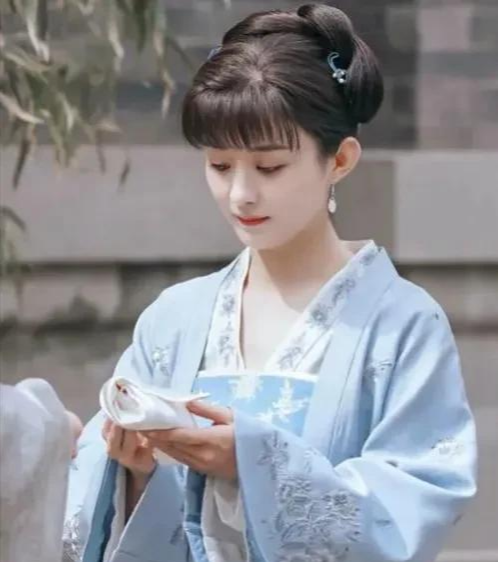 姐姐|看了《知否》原著才知道, 柳氏为何疏远墨兰, 却跟明兰华兰走得更近