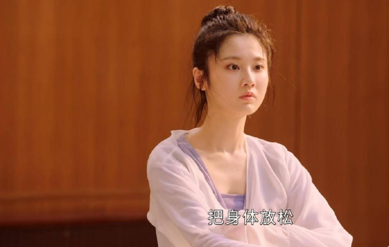 白百何|《我们这十年》唐宫夜宴篇，白百何演技无敌，却不敌她们好哭