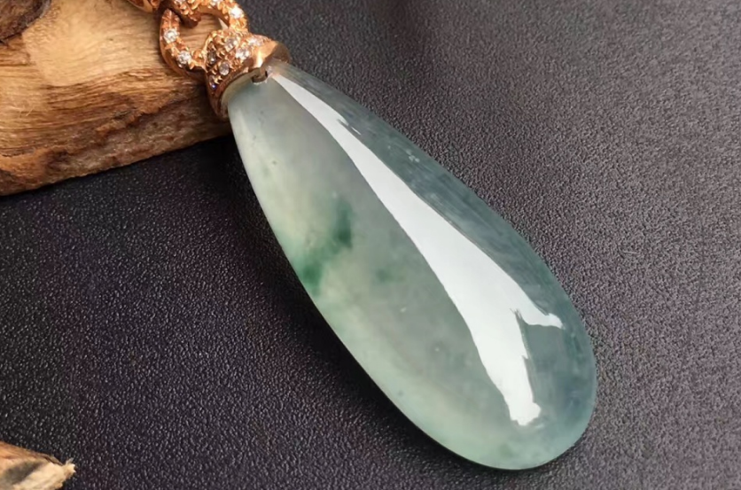 翡翠|收藏翡翠不可以太随意，要认清翡翠的本质，教你学会翡翠收藏