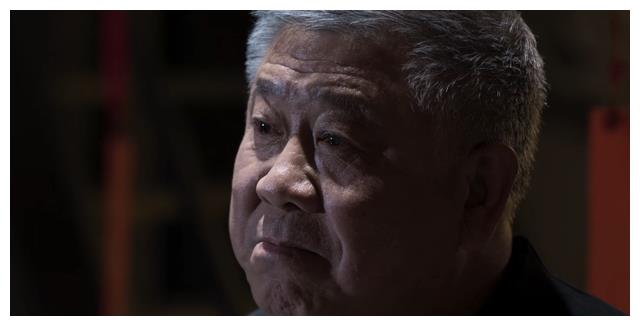 李伯东|都在骂《罚罪》中的内鬼李伯东,谁注意他被拉下水的原因,很可悲