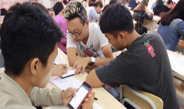 |微信出现“这种广告”要注意：你可能正被“监视”？建议马上关闭