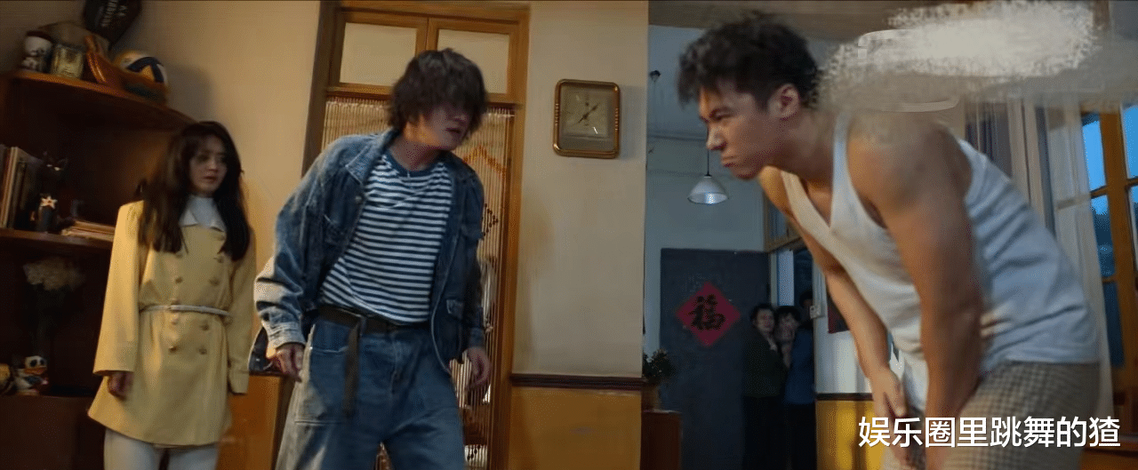 野蛮生长|冲着赵丽颖追《风吹半夏》，却被绝色女配吸引，25岁小花颜值绝了