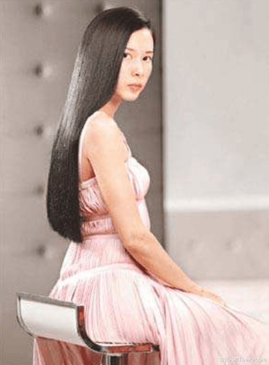 陪你一起好好吃饭|明星身体这么金贵？杨丽萍指甲每年花18万，莫文蔚3千万投保双腿