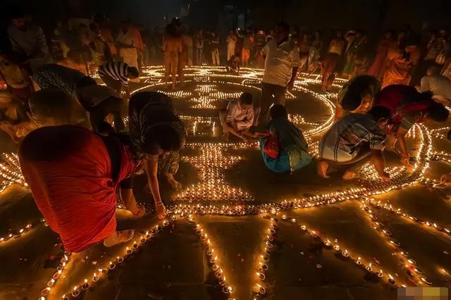 |童年女神范文芳晒比基尼美照，浑身白嫩无赘肉