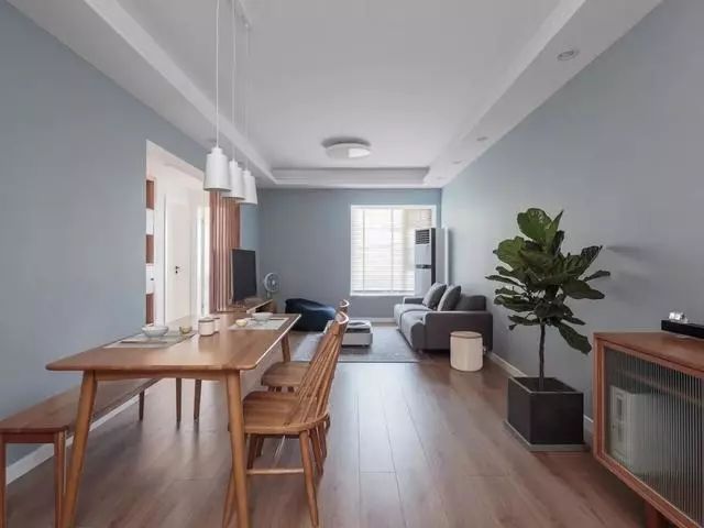 90㎡简约小三房,卧室定制床,小空间利用直叫漂亮