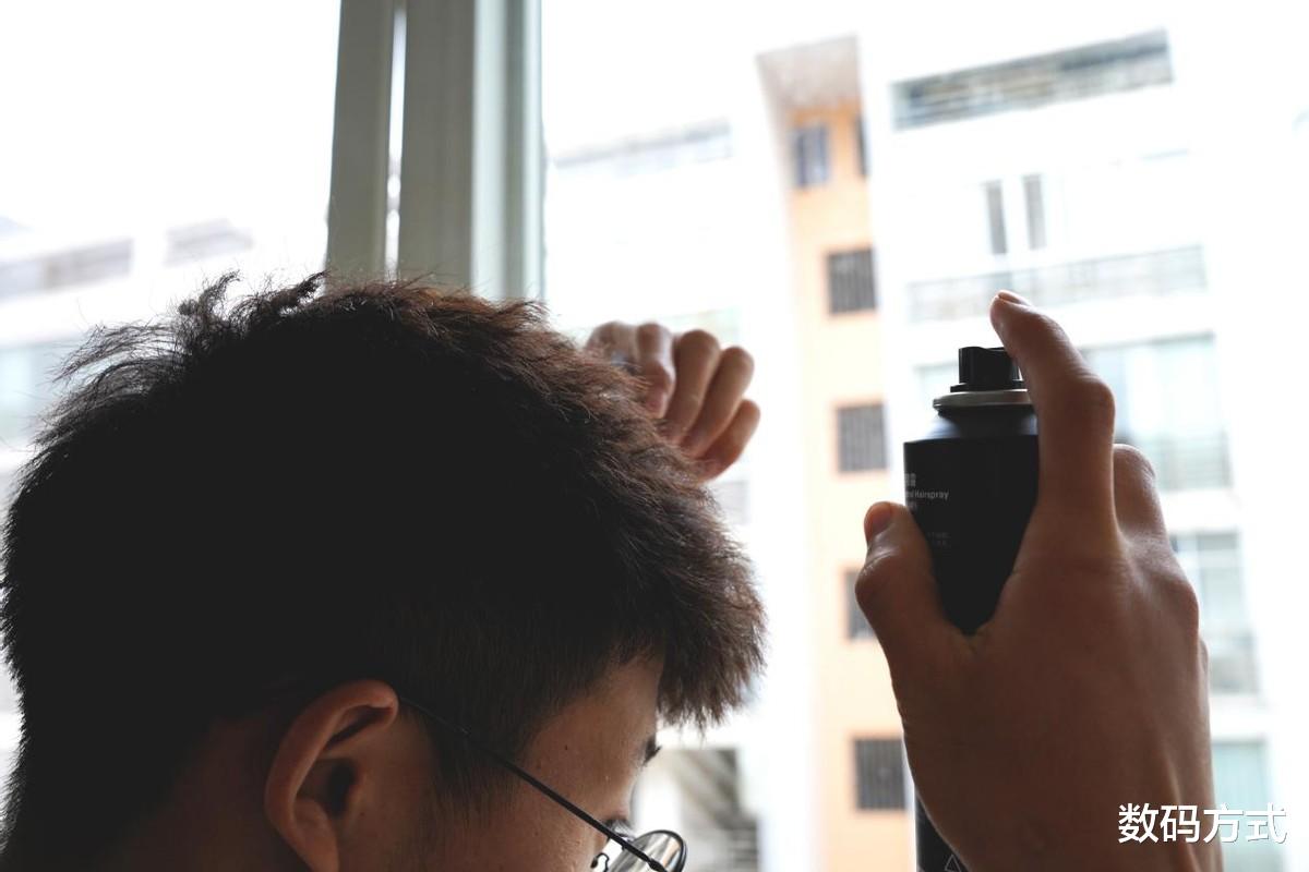 连衣裙|简单两步解决发型“脏乱差”畅醒发蜡发胶简单上手分享