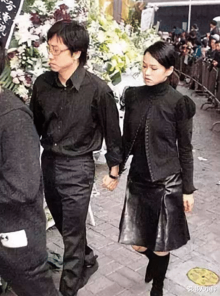 伊能静|伊能静：有过一段失败婚姻，47岁为爱冒险生女，今被小丈夫宠成宝