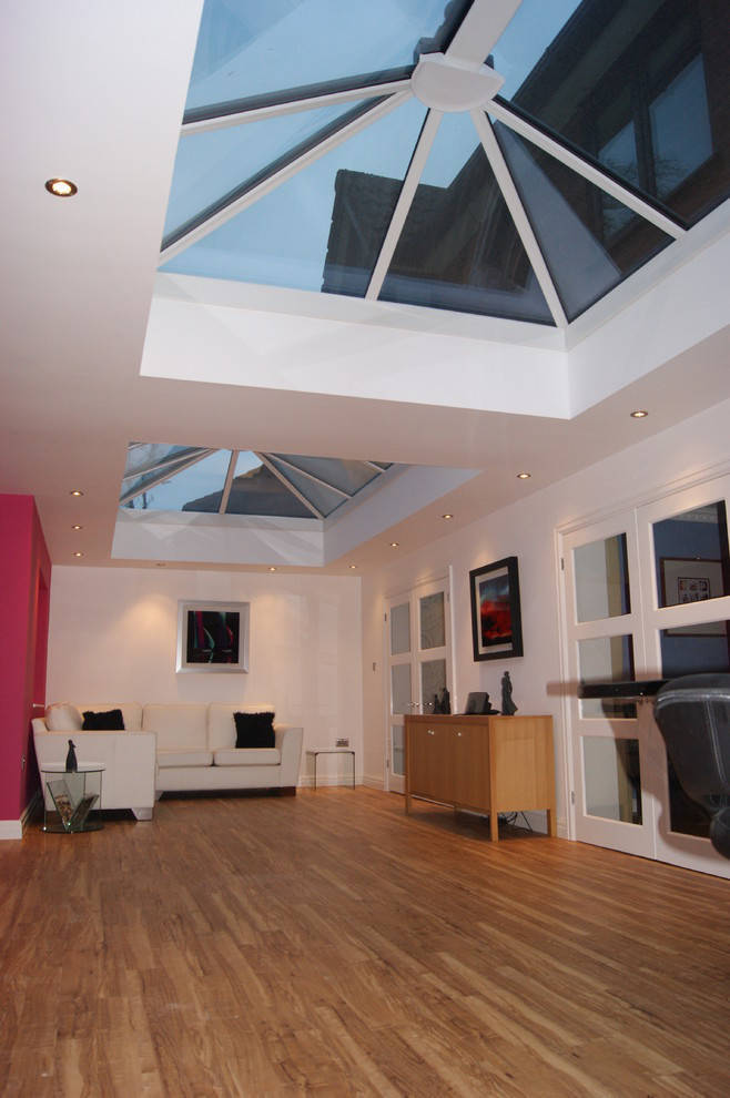 顶楼采光差，我机智的装了玻璃屋顶，邻居们上门参观！