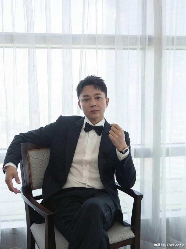 刘奕君|“叔圈顶流”刘奕君：疑拒大宋佳被封杀，45岁走红后儿子又成心病