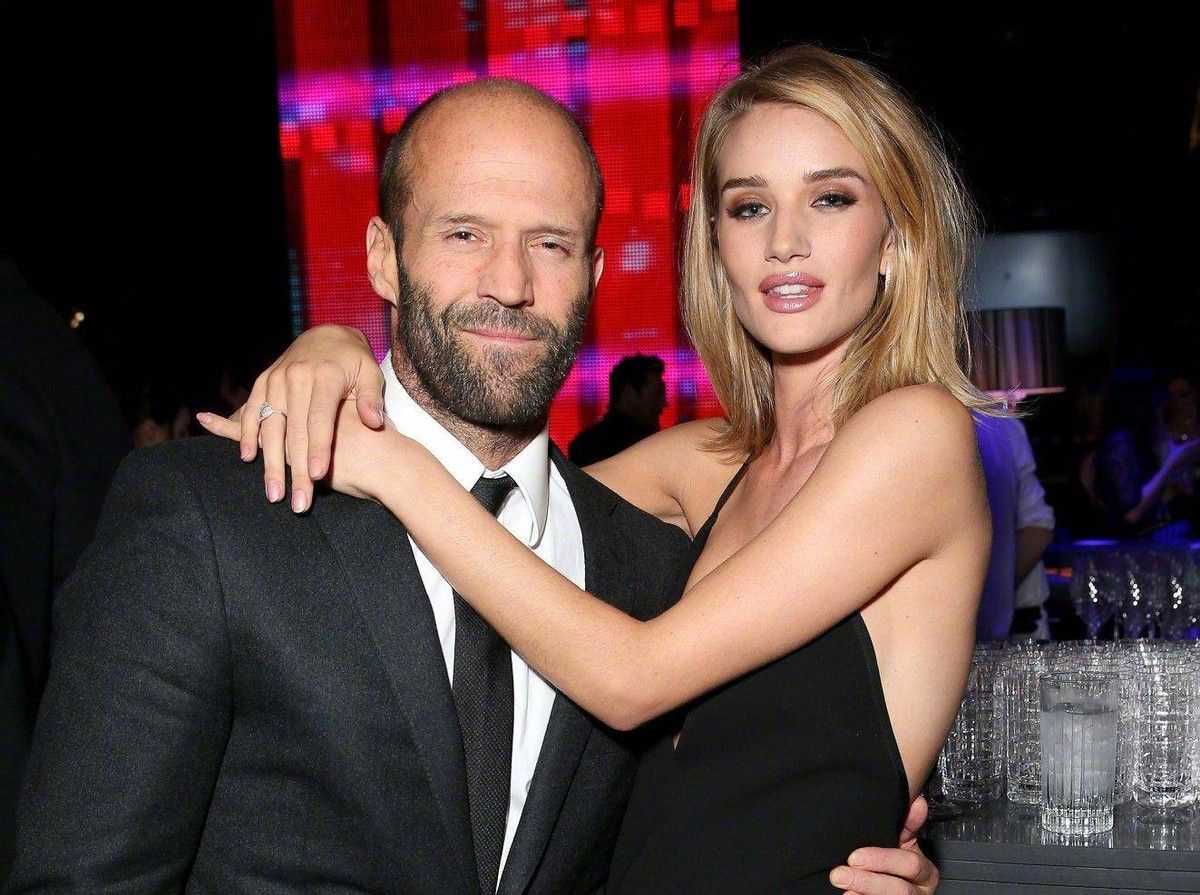 赵丽颖|54岁猛男杰森·斯坦森:和小20岁超模恩爱12年,生了二胎却不结婚