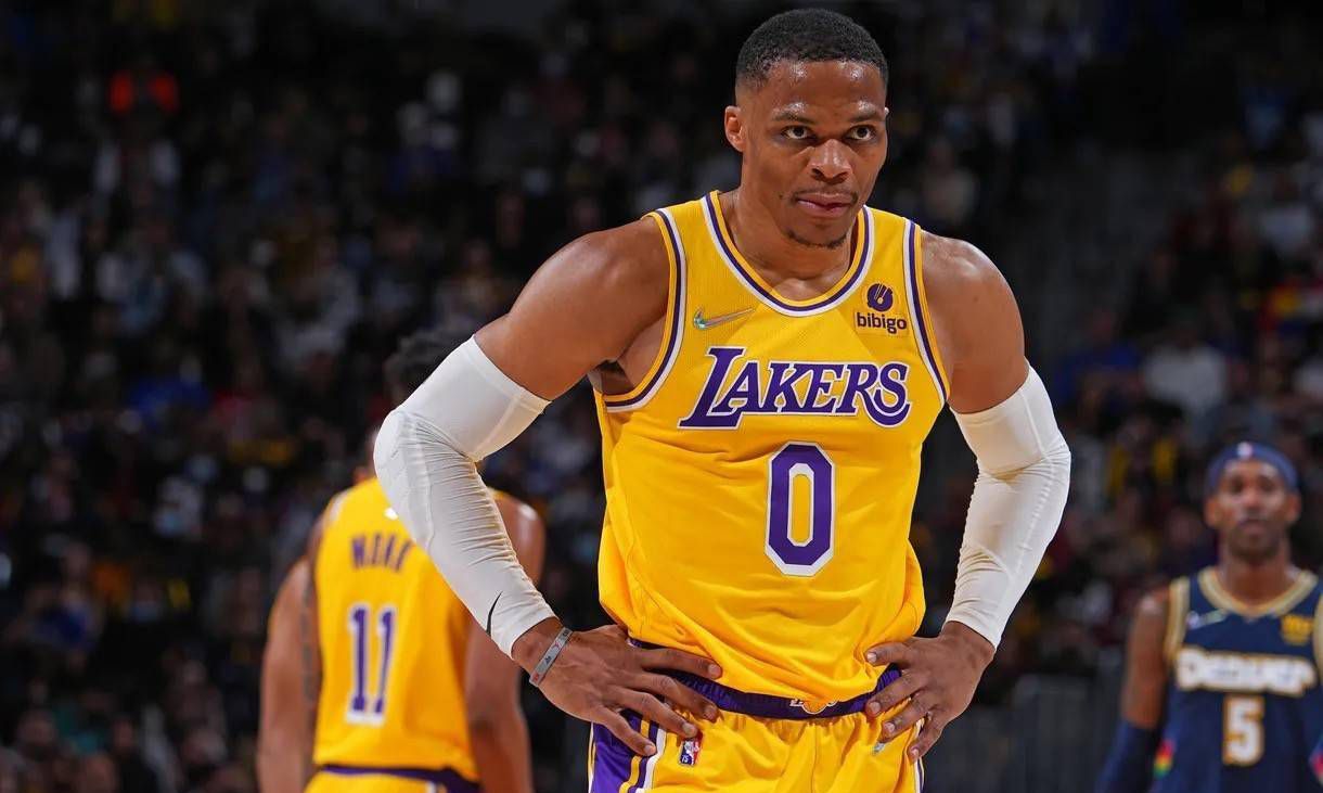 4笔16人交易达成,篮网推倒重建,威少解脱了 - 体育资讯(主打网)