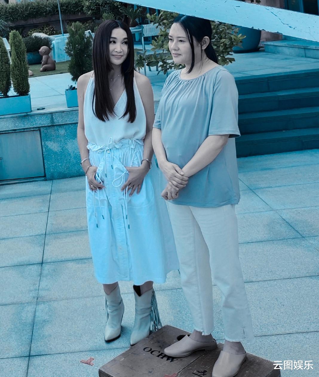 染发 李嘉欣险成植物人，温碧霞很担心自曝曾减肥过度，称女人不能太瘦