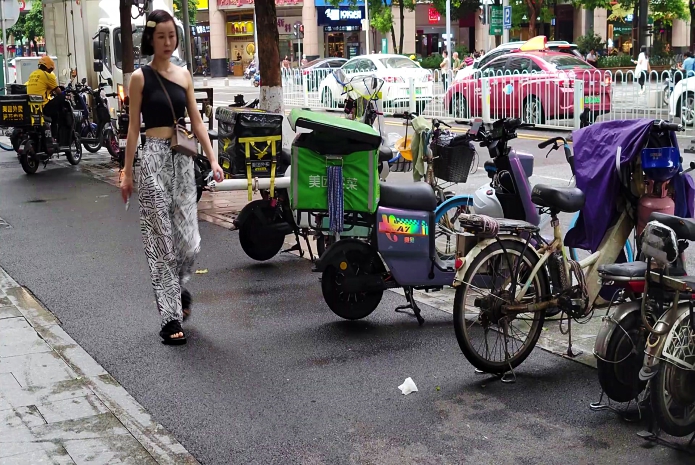 露营|中国福建省一座旅游城市，生活成本较高，普通人负担不起