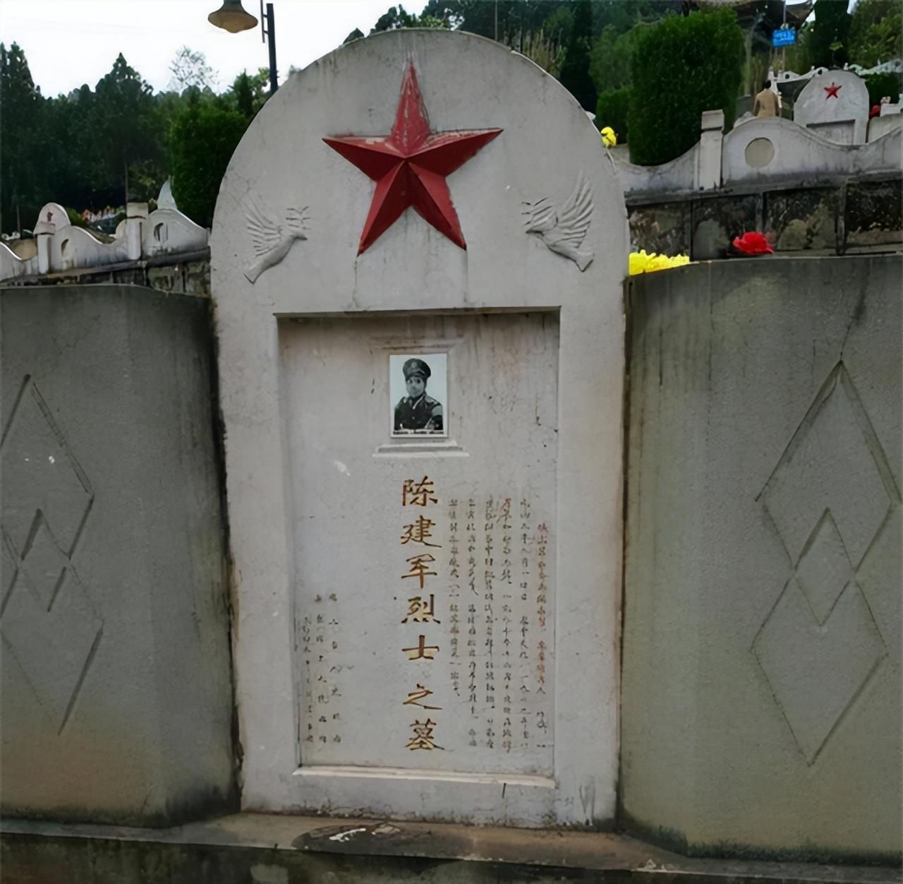 25岁民警卧底毒窝24次,遗体被发现时全身白霜,眼睛始终闭不上