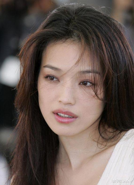 发型 女人到了30岁，建议远离这“5种”发型，显老又没气质