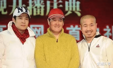 辽宁卫视春节联欢晚会|2005年,王小利瞒着赵本山接私活,赵本山大怒:我罚你10万元,你有意见吗?