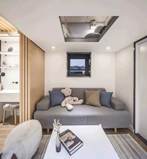 客厅|34㎡挤5口人，每天忙着琴棋书画，极度拥挤，孩子降临成大灾难