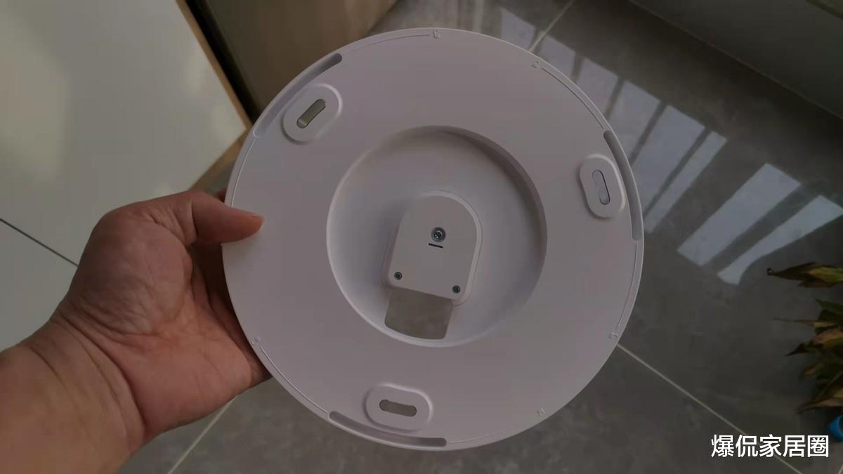 小米科技|继小米后，又一手机巨头悄然搅局智能家居领域，成家装界黑马！