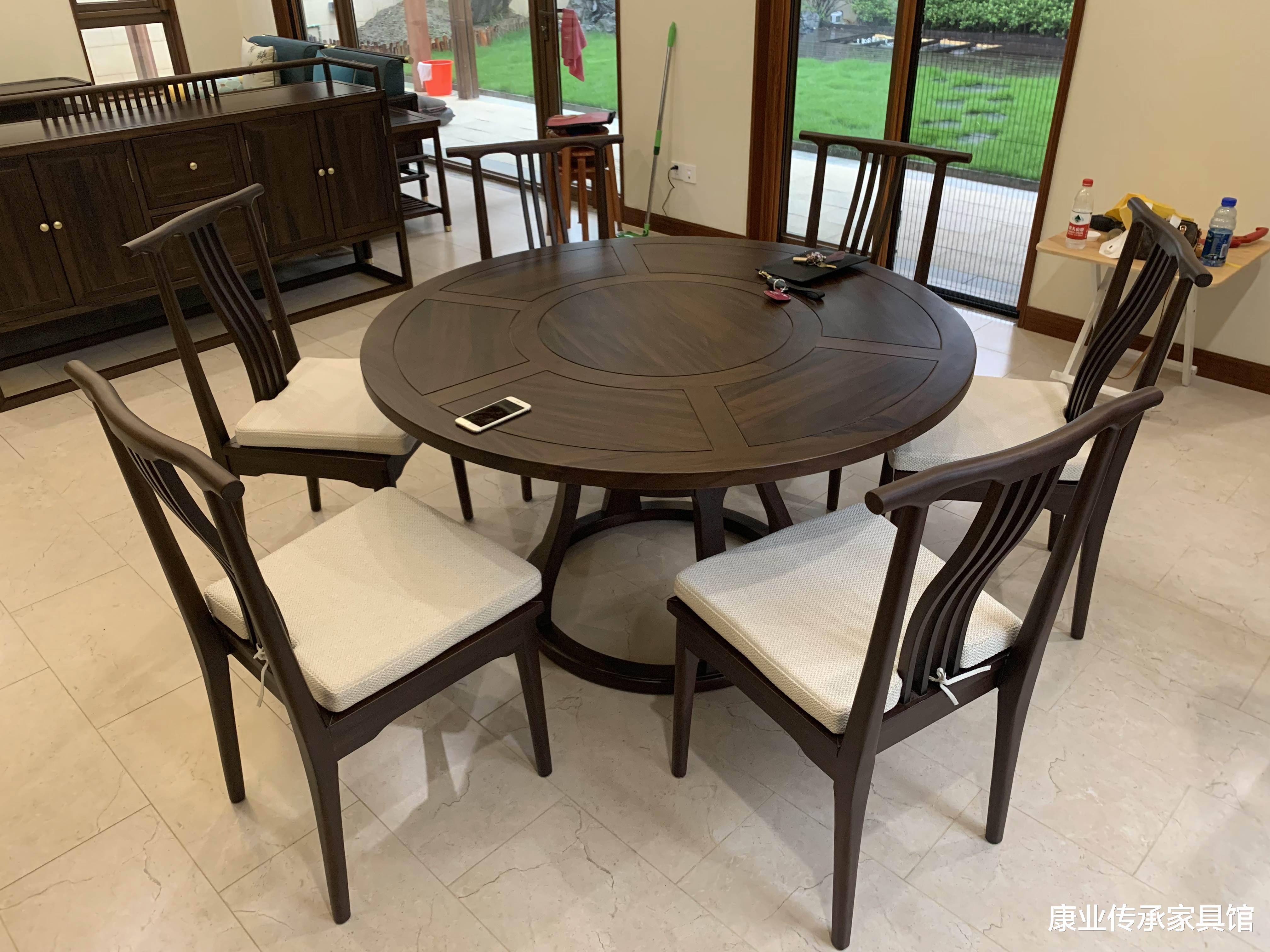 杭州香山144㎡新中式装修案例，融合极简元素，更符合当代美学