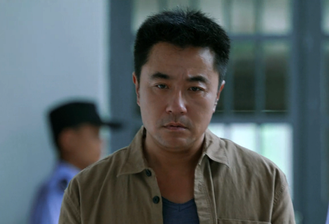 蓝天野|《警察荣誉》年度禁酒驾宣传片，所长太难了，然而他还会被“刀”