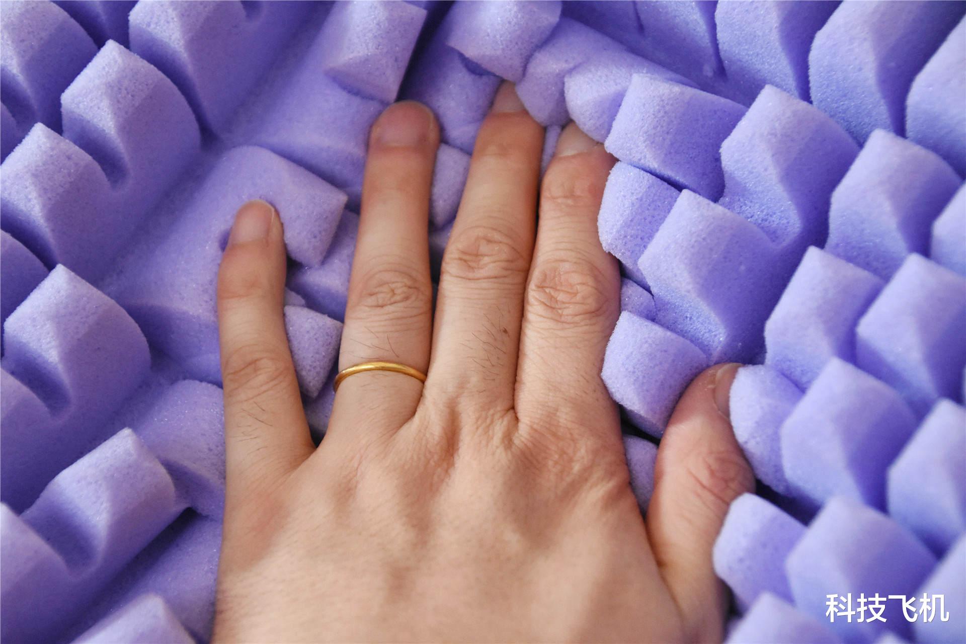 键盘|精准贴合,酷似键盘,小米有品这款“键盘”躺着更舒服