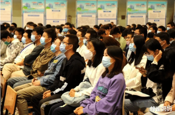 北京市|2022“中国铁建”开始招聘,本科生月薪7000左右,应届生要把握住机会