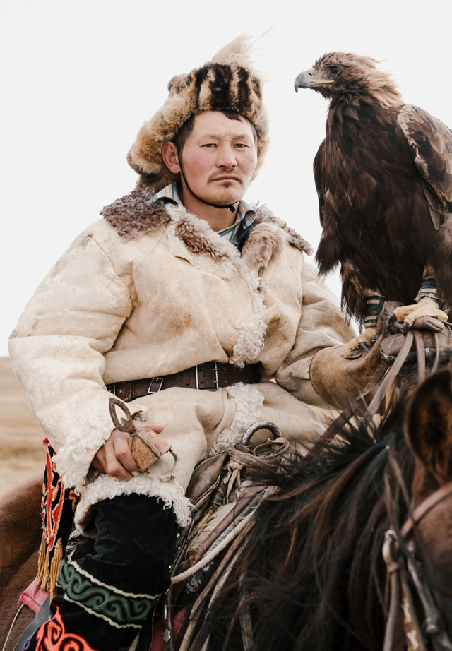 |如诗如画：油画草原，飞翔牧民