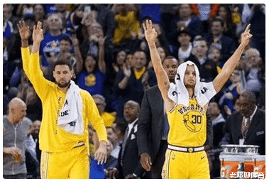 凯文·杜兰特|NBA让人误会的5大错位图！汤神像有三只手 杜兰特似白发老人