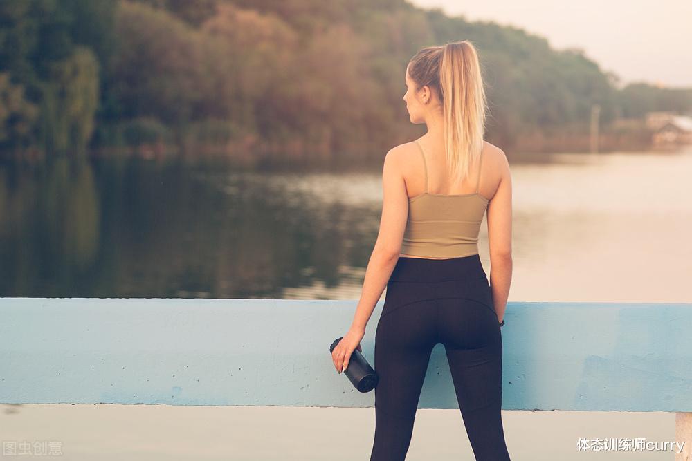 衰老|女性老不老，看看下半身，若有这4个迹象，或许离衰老不远了