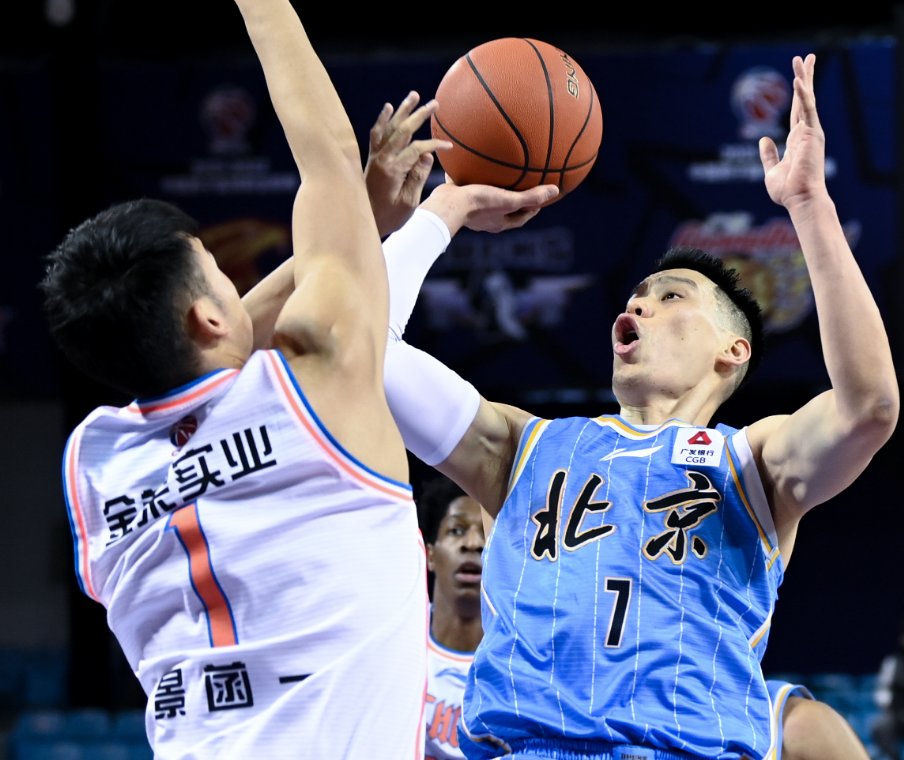 广厦|CBA排名更新，广东大胜黑马冲前4，广厦爆冷连败，首钢升第8