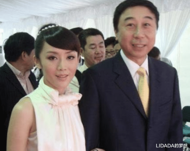 冯巩|著名相声大师冯巩:连续33年登春晚,儿子不进娱乐圈,我为他感到欣慰