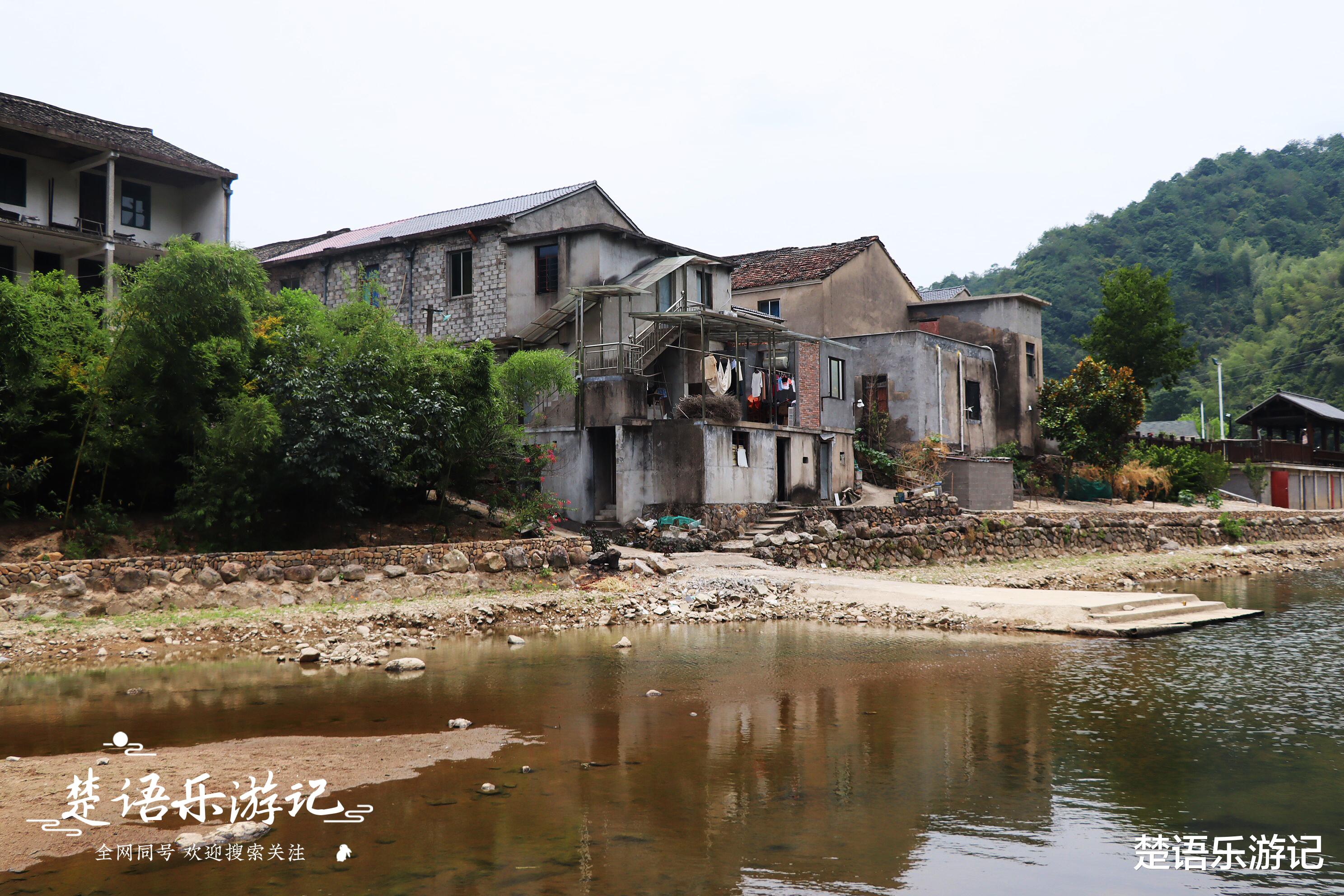 六盘水|浙江龟溪江畔有个古村，岩奇石怪溪清，年游客量居然多达10万人次