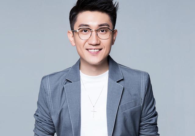 周深|与君初相识:歌手阵容公开,周深萨顶顶加盟,毛不易虐恋必备!