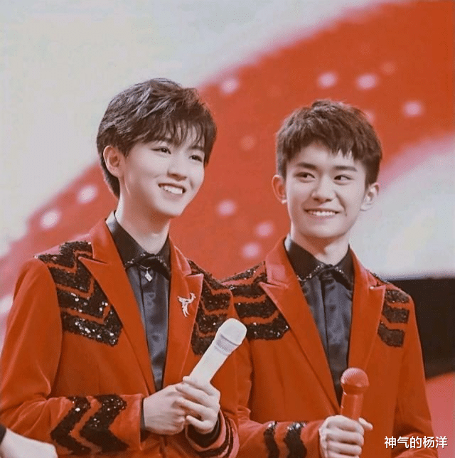 易烊千玺|两败俱伤,粉丝开撕互揭正主黑料,王俊凯和易烊千玺深陷舆论风波?