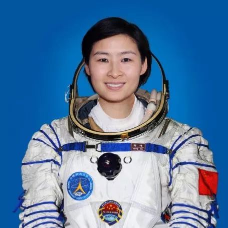 中国第一位“女航天员”刘洋, 现在过着怎样的生活? 今天她再次出征