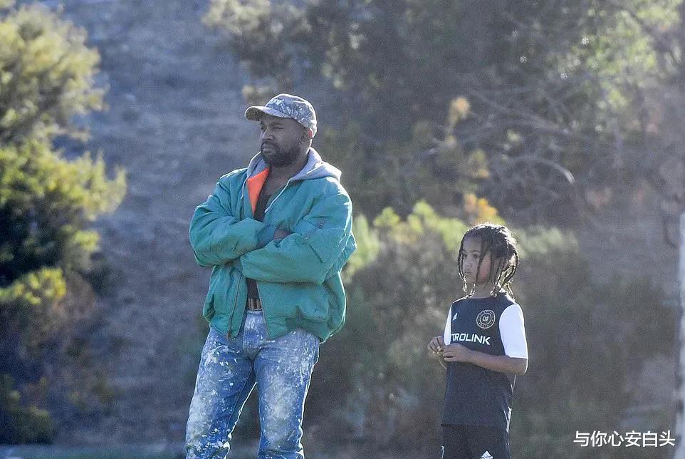 金·卡戴珊|坎耶·韦斯特豁出去了！继续攻击犹太财团，卡戴珊见此避之不及