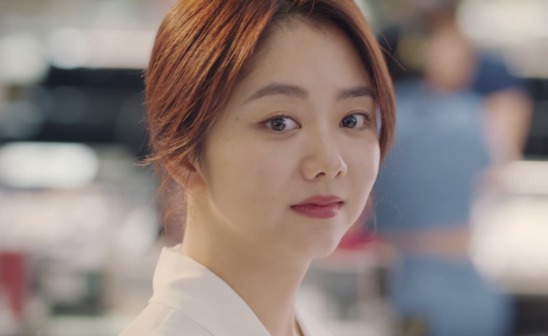 谭松韵|首播收视爆了,谭松韵令观众成功入坑,农村剧又有天花板了?