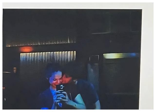 邓文迪|邓文迪默克多21岁大女儿恋爱了！顶级白富美大方晒照秀恩爱引关注