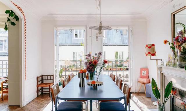 巴黎闺蜜80㎡的家火了，室内色彩丰富清新甜美，被无数网友羡慕