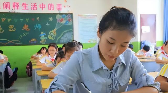 教师|教师招聘迎来新规定,学历和专业门槛将提升,师范生拍手叫好