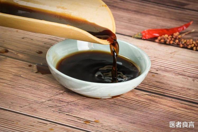 动脉硬化|52岁大叔，坚持喝醋软化血管，6个月后他怎么样了？