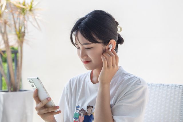 iPhone14|AirPods Pro 2最惊喜升级竟是交互？网友：安卓玩得更溜