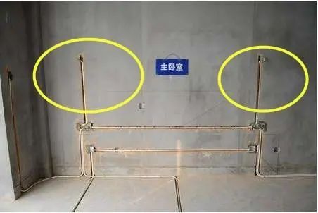 卧室插座装三控开关,冬天夜晚都不用起床关灯,聪明人都说太方便!