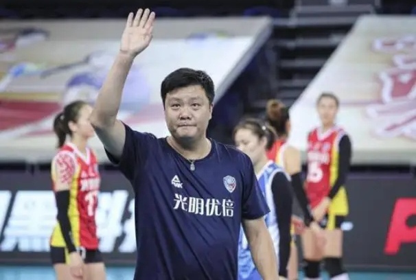 教练|女排主教练成“香饽饽”，全运会季军教头率先报名，海选效果达成